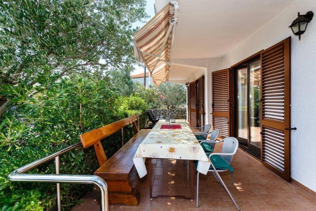 Adria-Holiday House With A Private Pool In Krk Корнич Экстерьер фото
