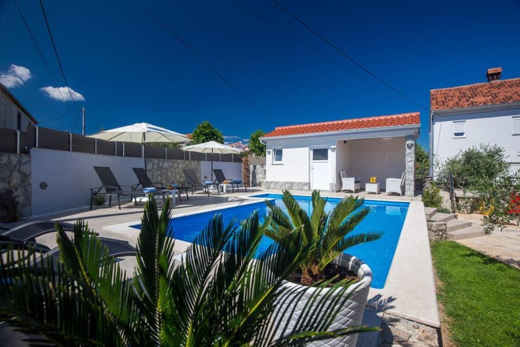 Adria-Holiday House With A Private Pool In Krk Корнич Экстерьер фото